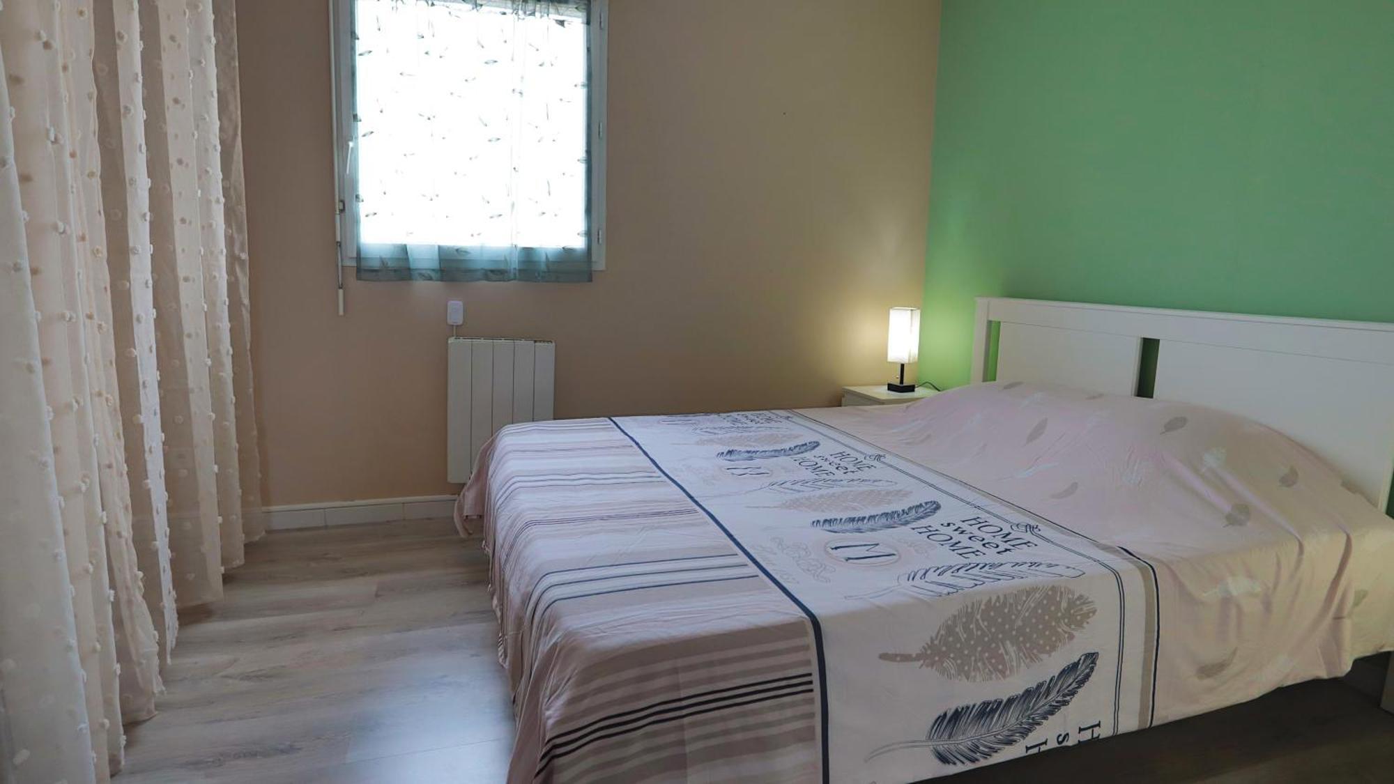 Appart T2 Dans Residence Calme Parking Prive Gratuit Miramas Εξωτερικό φωτογραφία