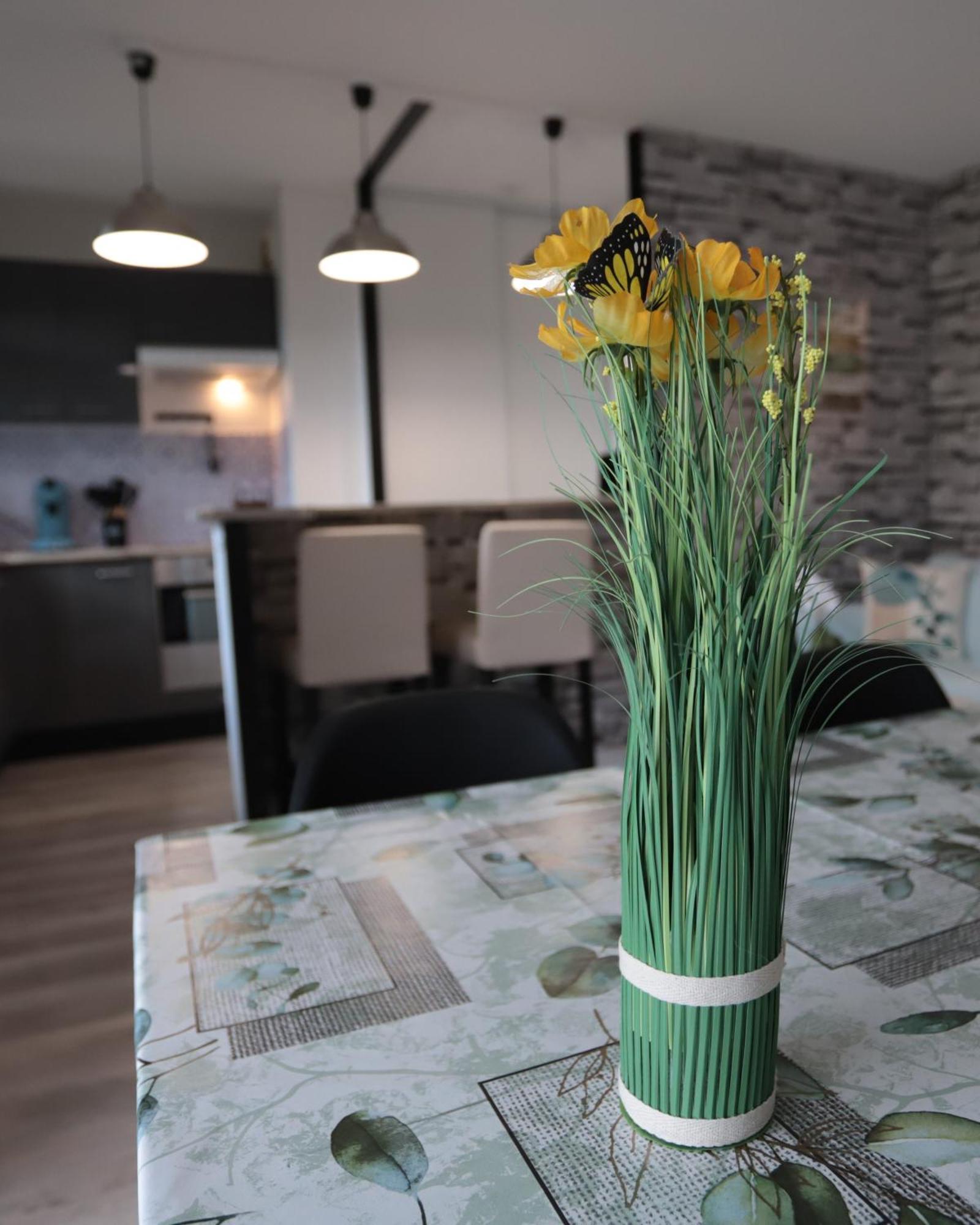 Appart T2 Dans Residence Calme Parking Prive Gratuit Miramas Εξωτερικό φωτογραφία